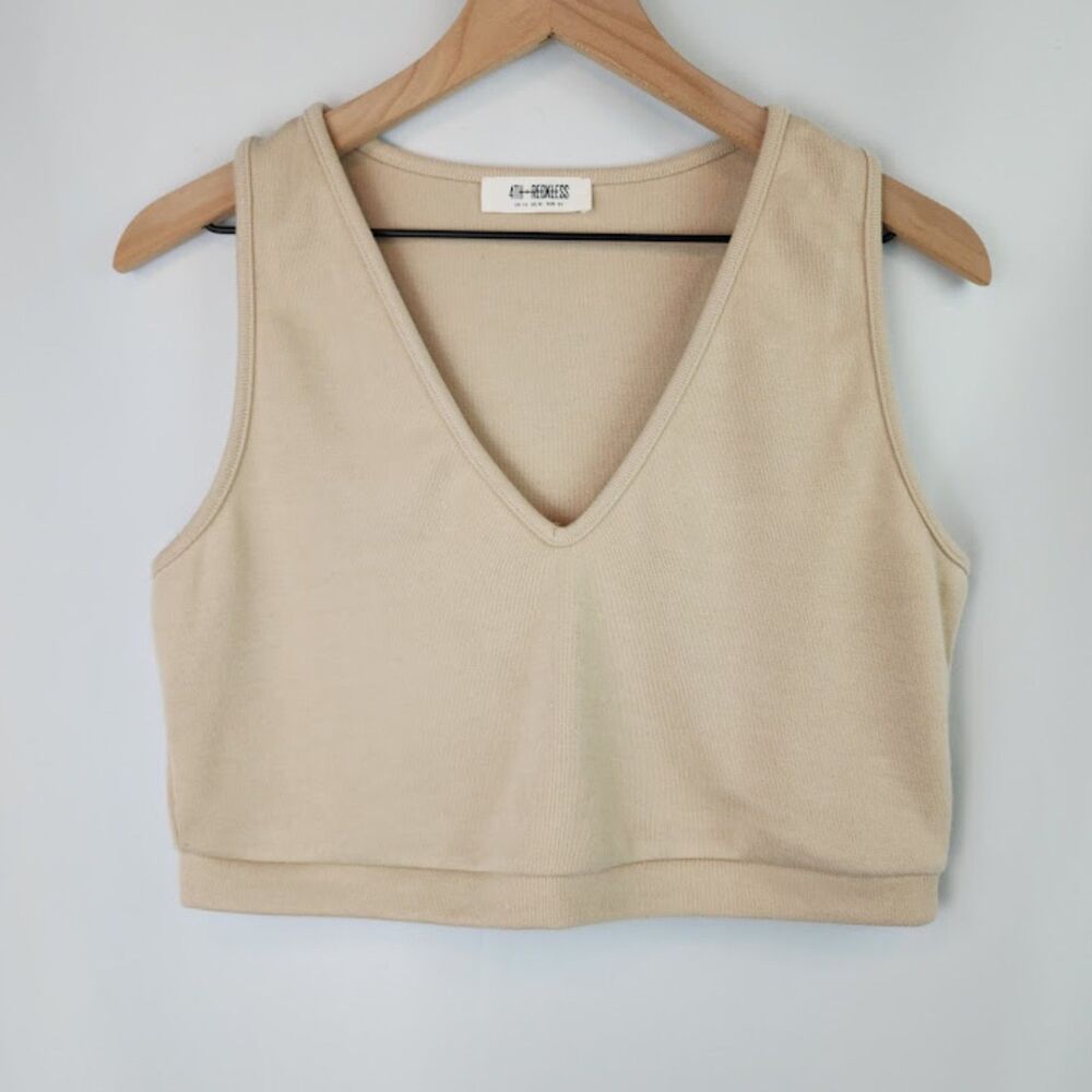 4th & Reckless Women's Beige V-Neck Crop Top Size XL